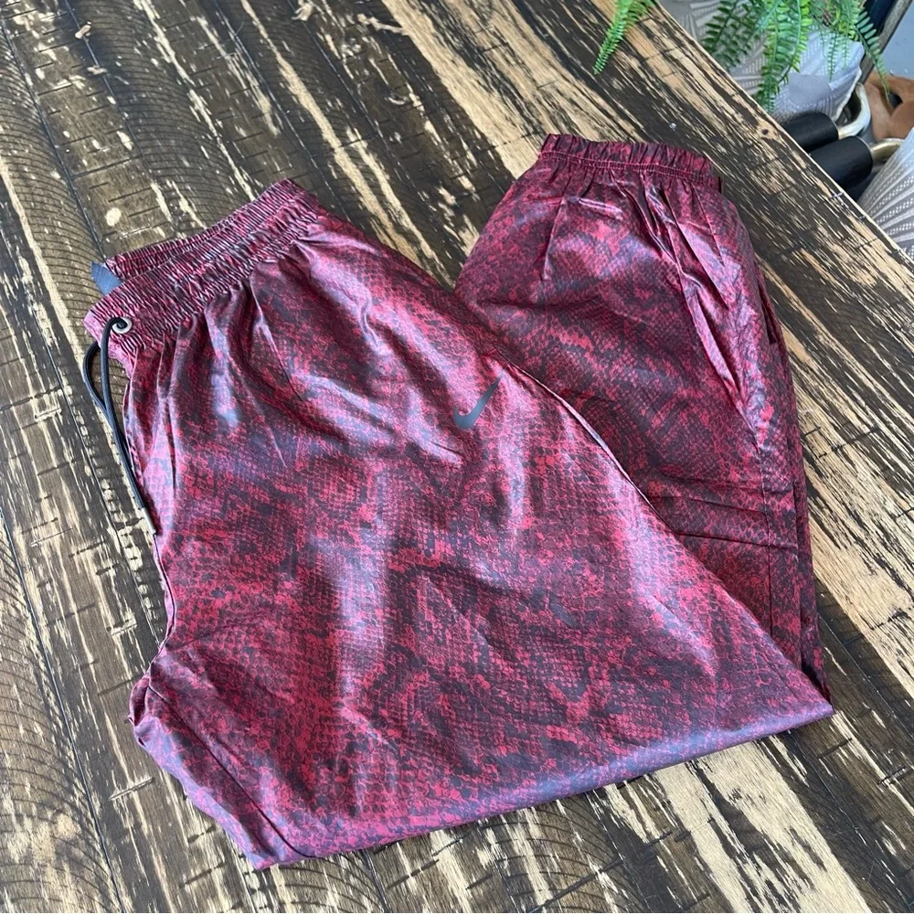 NIKE Maroon Red Snakeskin Windbreaker Pants - SMALL